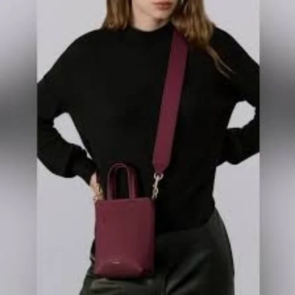 Cuyana Easy Phone Tote in Cherry - Picture 4 of 4